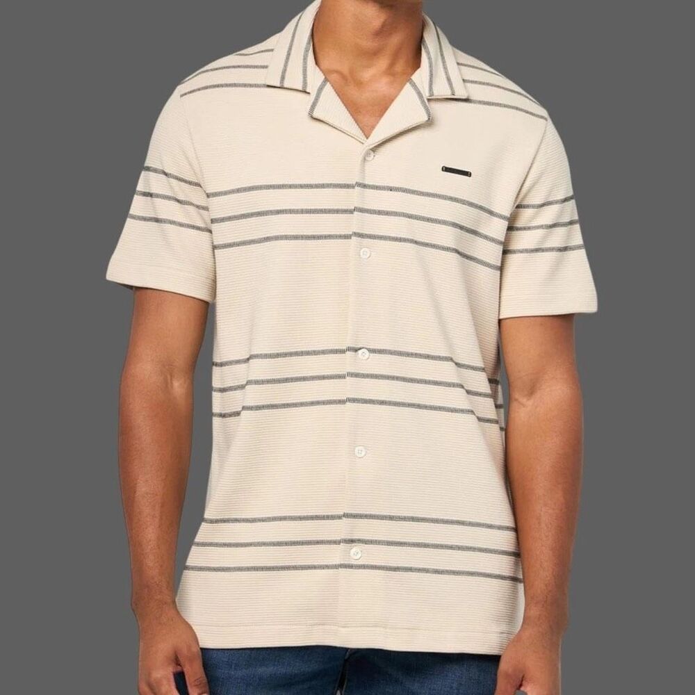 Karl Lagerfeld Paris Mens Knit Button Front Shirt Striped Collared Short Sleeve